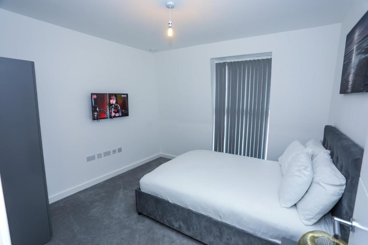 Lovely 2 Bed Apartment With Parking ロンドン エクステリア 写真